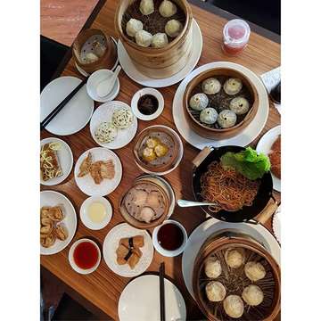 Best dimsum ever..! 🍽🍽😍😍😋😋.
.
.
.
#dimsum #xiaolongbao #authentic #nanxiang #restaurant #shanghainese #food #lovedumplings #chinesefood #instafood #jktfoodbang #enjoylife
