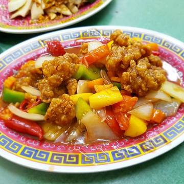 #babikuluyuk #bakmimasak #ayamrebus #lindungcahfumak #chinesefood #wongfukie #kulinerjakarta #instafood