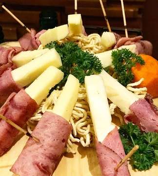 Say cheese with mozzarella #sportbbq #squarerestaurant #bbq #dinner #bandungfoodies #bandung #foodblogger