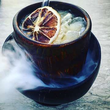 Look, sharing two cocktail pictures in the same day might give people the wrong idea. But... #ohwelldontcare This glorious concoction is from Ji Terrace by The Sea, @jirestaurantbali. It’s a Coco Sexo - rum, aromatic coconut, vanilla and passion fruit. #yum #smoking #dryice #liquidnitrogen #cocktailtheatrics