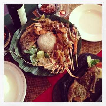💃💃💃💃 #lunch #balinese