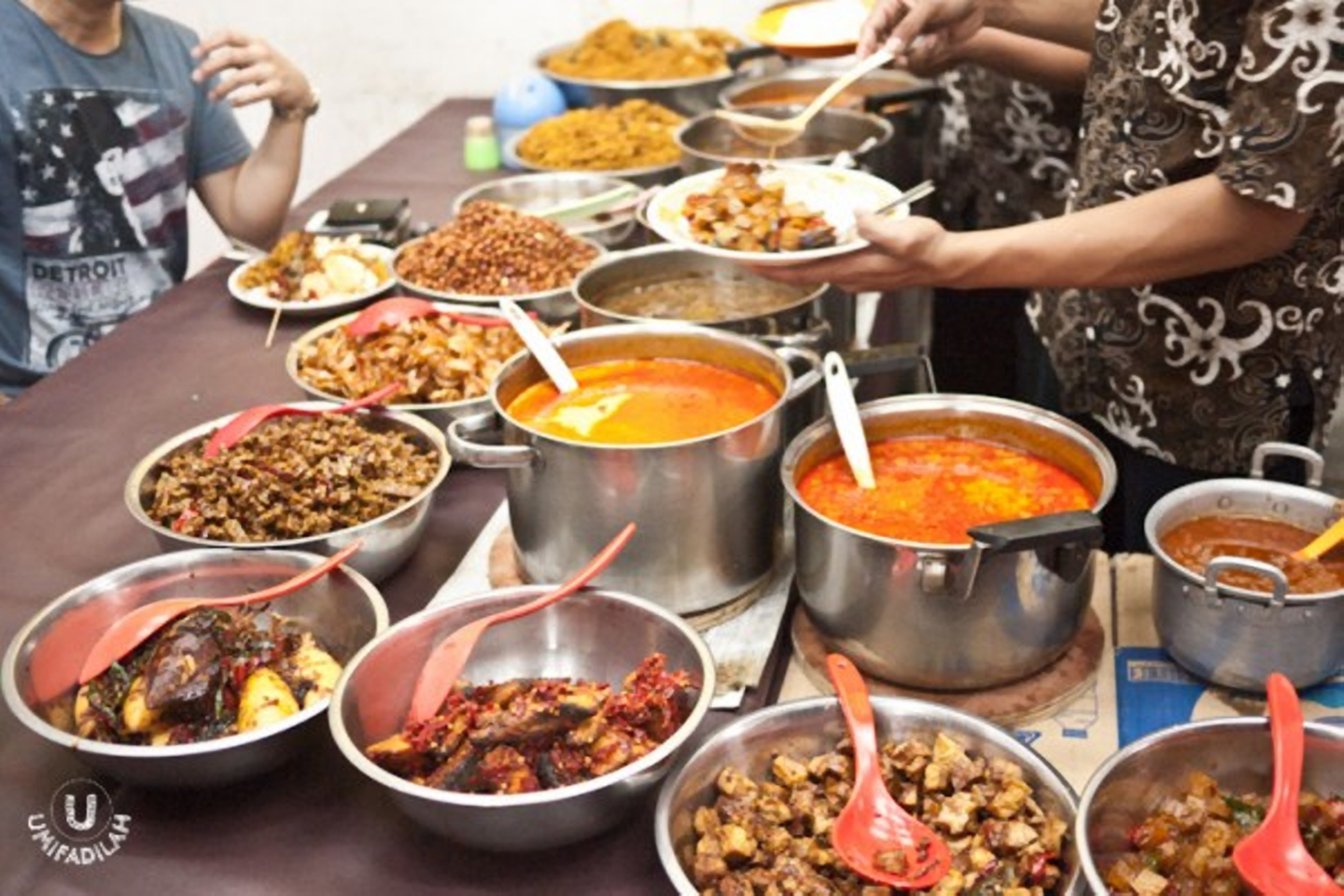 5 Nasi Uduk Yang Paling Gokil Di Jakarta