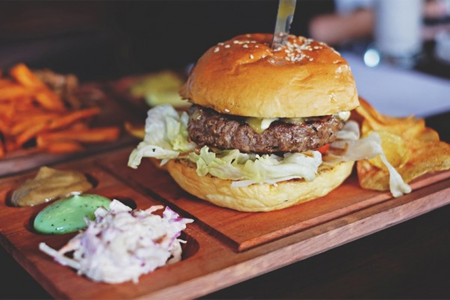 Burger di  Jakarta  yang Bisa Bikin  Kamu Bugar